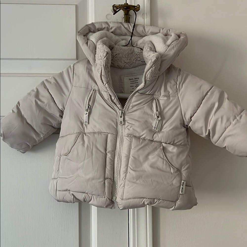 Zara Baby outwear collection kids ( girls) Puffer Jacket size 6/9 months